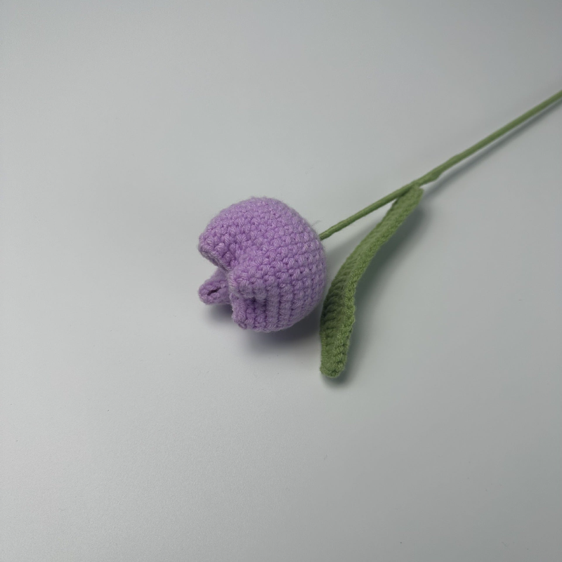 Giftwowo 1PC Chubby Tulip Yarn Flowers – Handcrafted Crochet Tulip Bouquet, Ready-to-Display Handmade Gift, Yarn Flower Arrangement