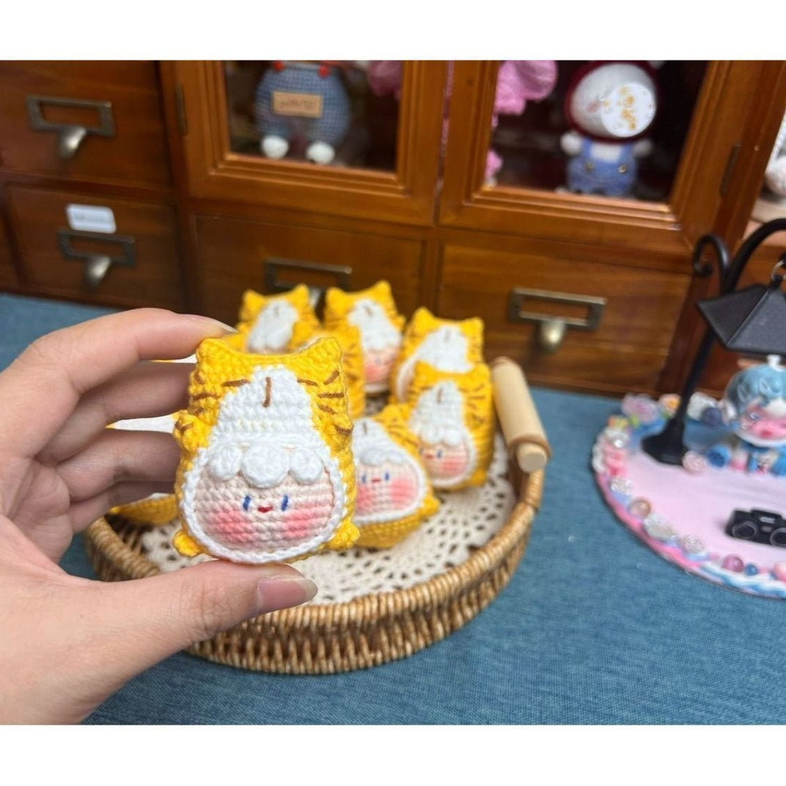 Giftwowo Pom-Pom Yarn Crochet, DIY Handmade Gift for Boyfriend and Girlfriend, Birthday and Qixi Festival, Unique Gift for Girls