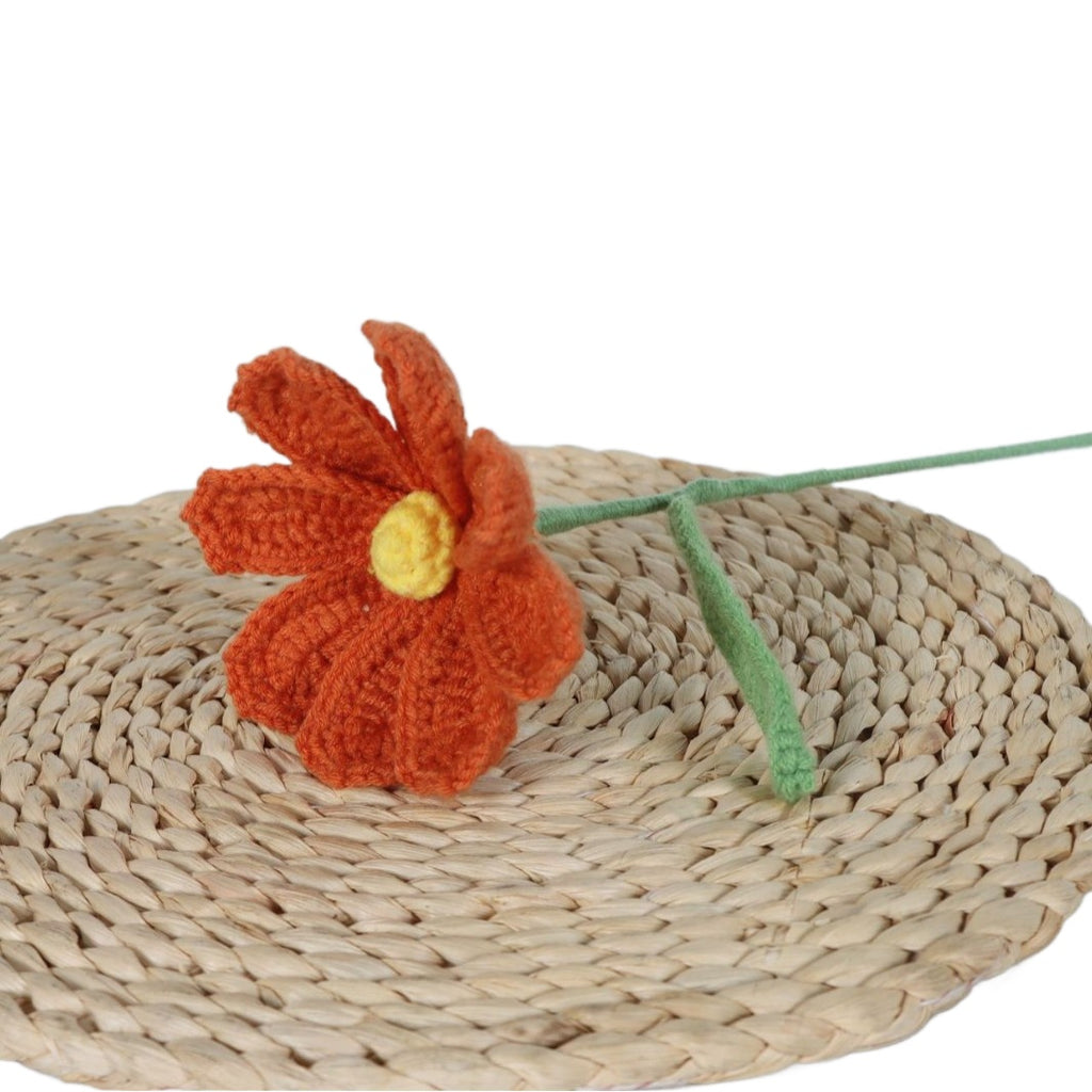 Giftwowo Handmade Yarn Cosmos Flower Bouquet - Faux Crochet Flowers for Home Decor & Creative Desk Ornament, Handmade Yarn Cosmos