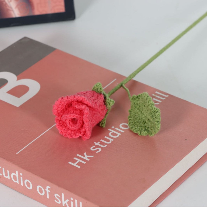 Giftwowo 1PC Handcrafted Yarn Flower Bouquet – Ready-to-Display Faux Eustoma Flowers, Crochet Floral Arrangement for Home Décor, Birthday Gift