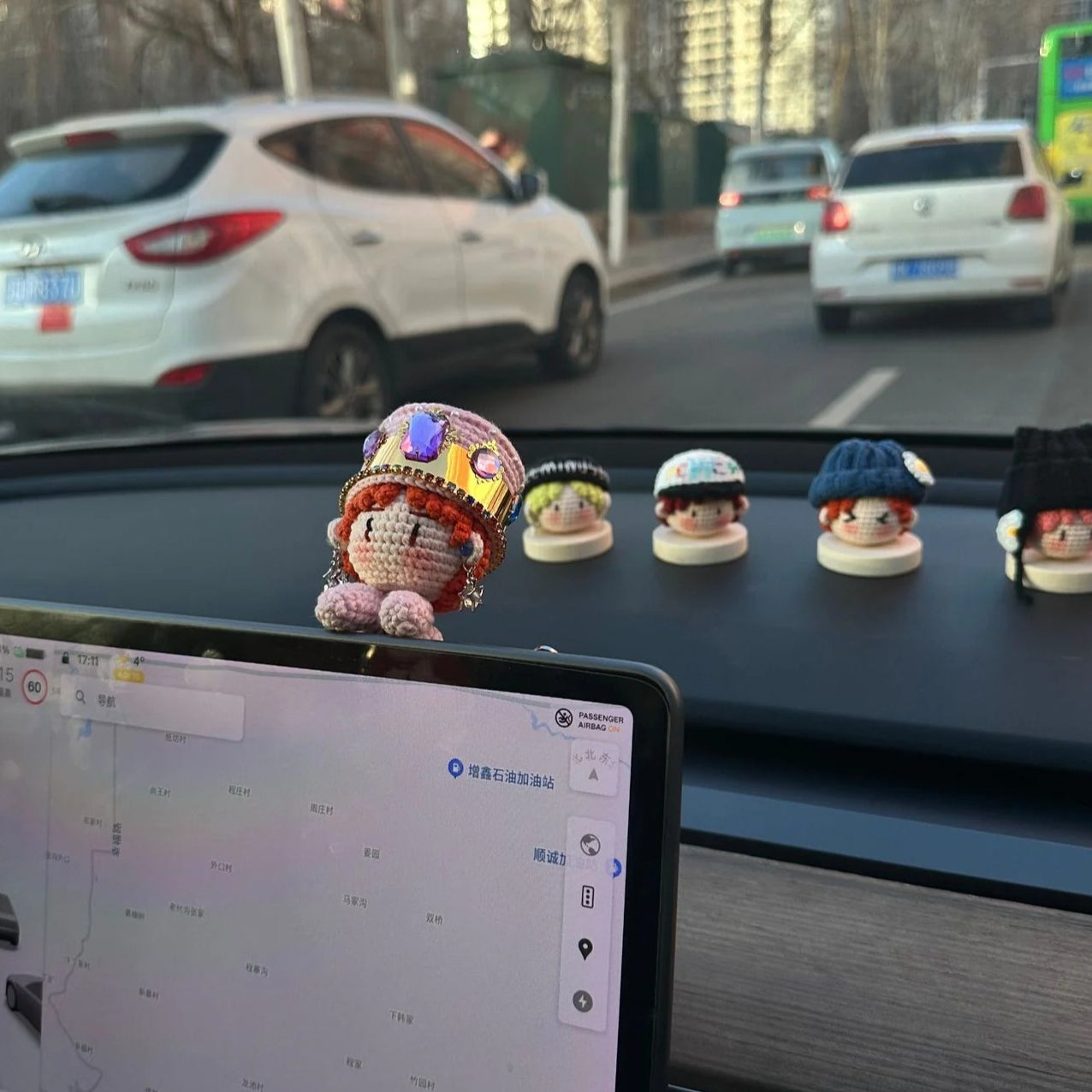 Giftwowo 1PC Handmade Crochet Yarn Doll Keychain, Figurine, Headband, Car Charm, Hair Accessory