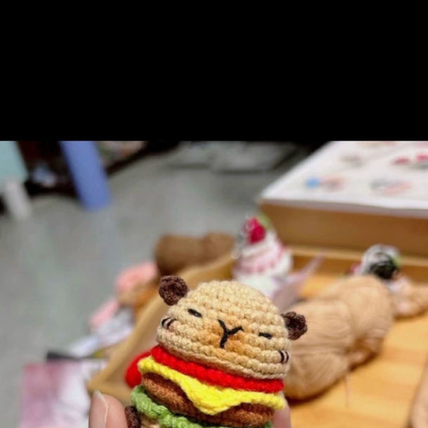 Giftwowo Pom-Pom Yarn Crochet Doll, Handmade Cute and Unique Accessory, DIY Adorable Ornament