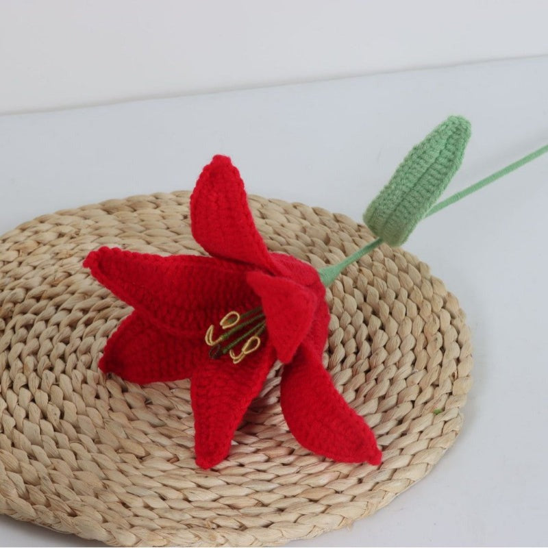 Giftwowo 1PC Lily Yarn Flower – Single Stem Crochet Faux Flower Bouquet, Perfect for Valentine's Day Favors, Handmade Yarn Flower