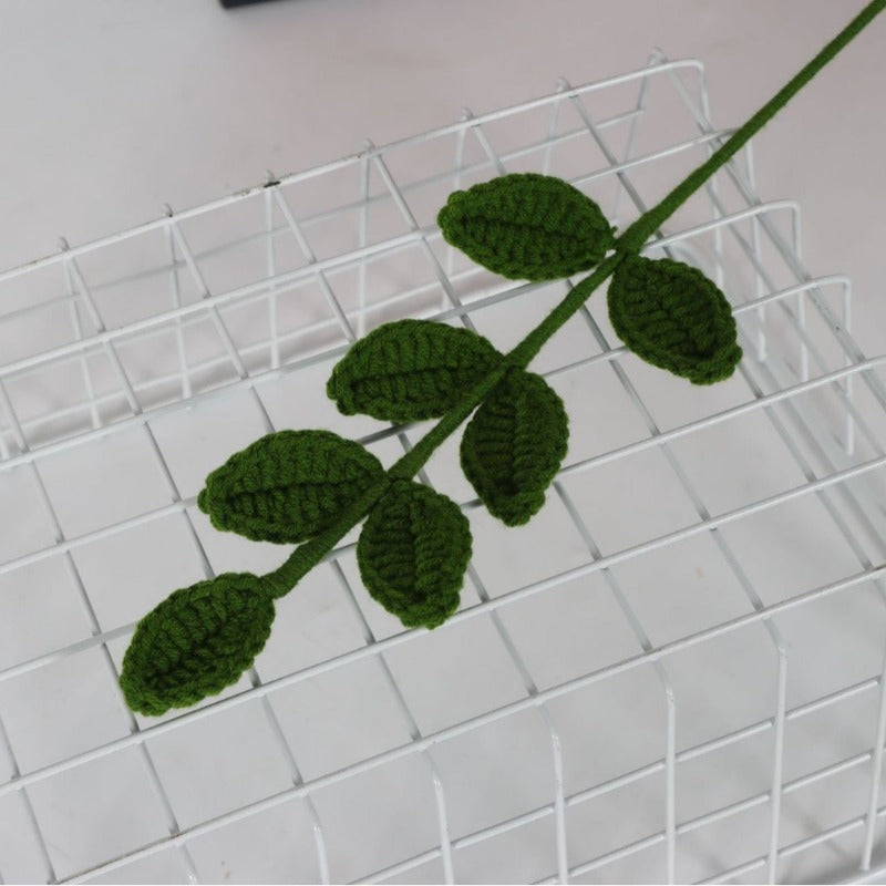 Giftwowo 1PC Eucalyptus Leaves – Handcrafted Yarn Floral Arrangement, Perfect for Living Room & Office Décor, Year-Round Woven Yarn Leaves