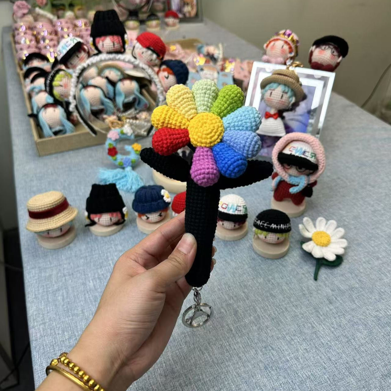 Giftwowo 1PC Handmade Crochet Yarn Doll Keychain, Figurine, Headband, Car Charm, Hair Accessory