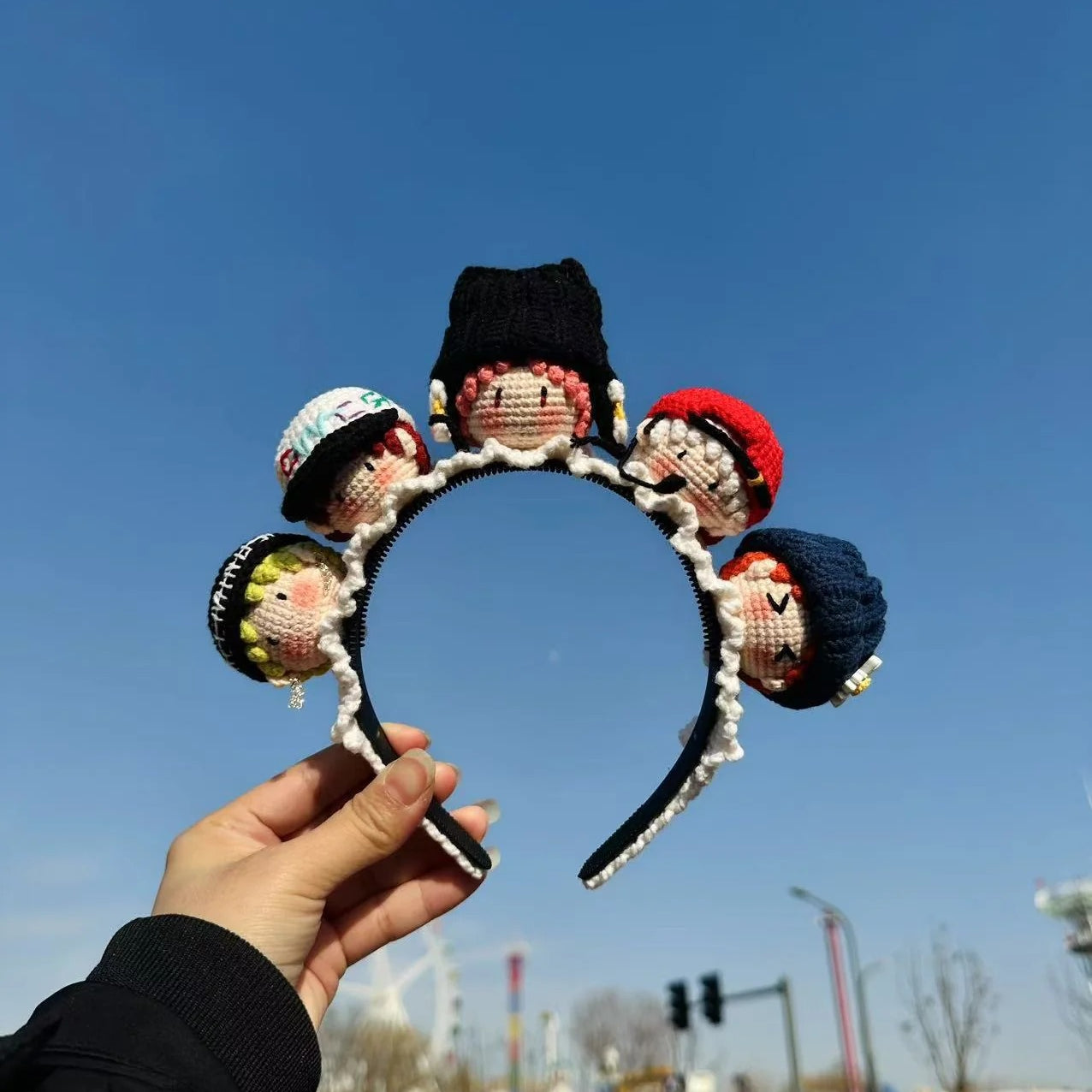 Giftwowo 1PC Handmade Crochet Yarn Doll Keychain, Figurine, Headband, Car Charm, Hair Accessory