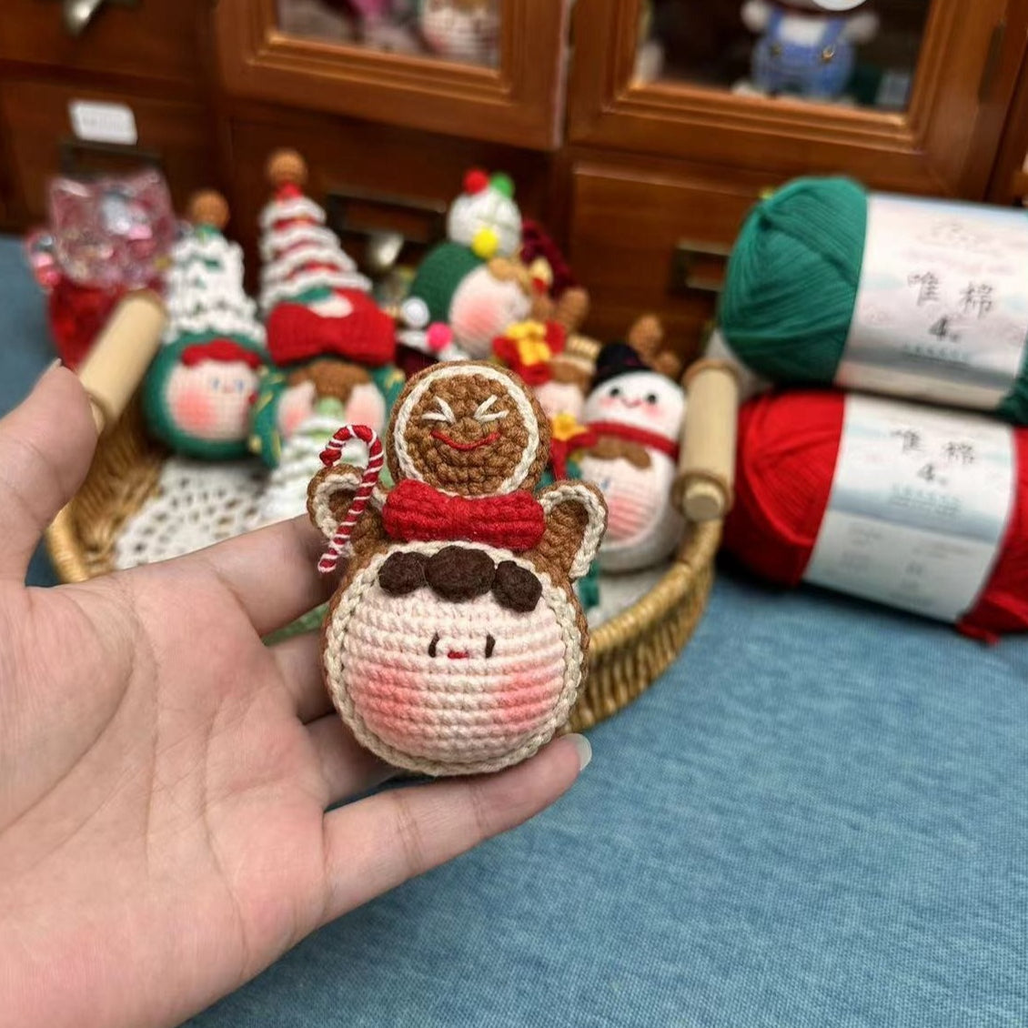 Giftwowo Pom-Pom Yarn Crochet, DIY Handmade Gift for Boyfriend and Girlfriend, Birthday and Qixi Festival, Unique Gift for Girls