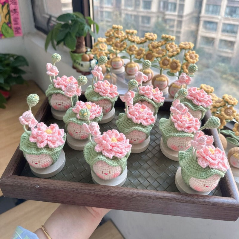 Giftwowo Handmade Crochet Lotus Pom-Pom Flower Bouquet, Yarn Woven Decorative Piece, Perfect Gift for Any Occasion