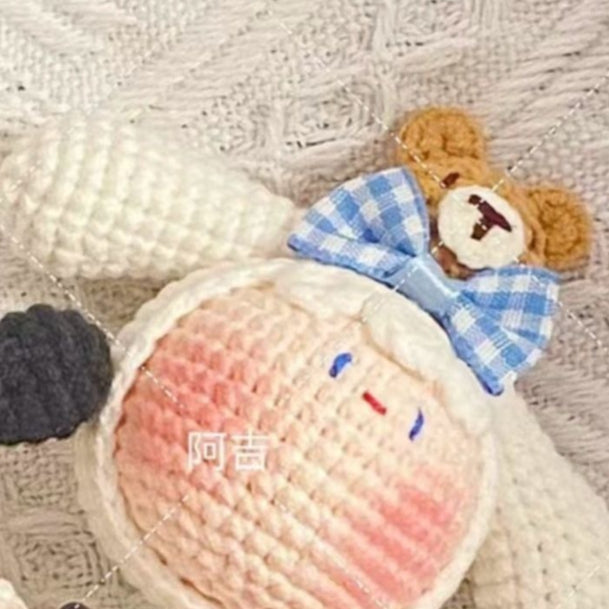 Giftwowo Pom-Pom Yarn Crochet Doll, Handmade Cute and Unique Accessory, DIY Adorable Ornament