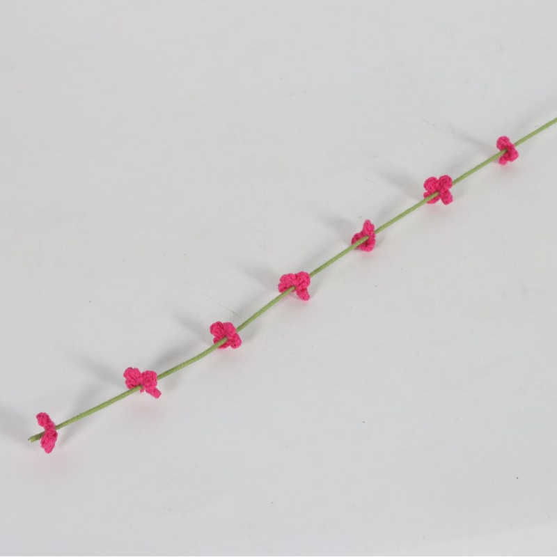 Giftwowo 1PC Handcrafted Yarn Flowers – Ready-to-Display Milium Faux Flowers, Crochet Floral Arrangement for Home Décor, Creative Gift