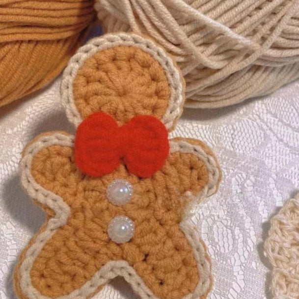 Giftwowo Pom-Pom Yarn Crochet Doll, Handmade Cute and Unique Accessory, DIY Adorable Ornament
