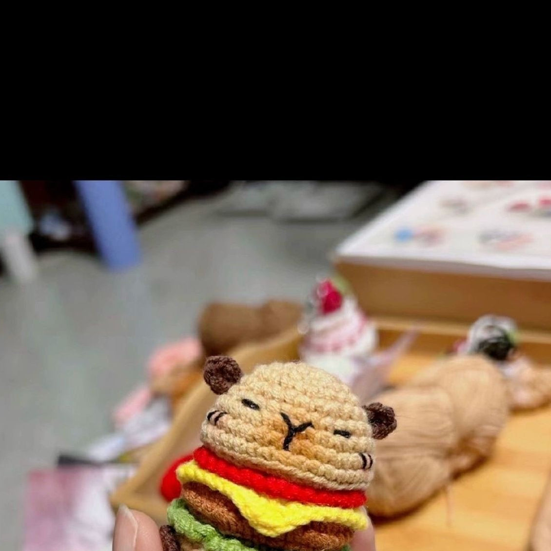 Giftwowo Pom-Pom Yarn Crochet, DIY Handmade Gift for Boyfriend and Girlfriend, Birthday and Qixi Festival, Unique Gift for Girls