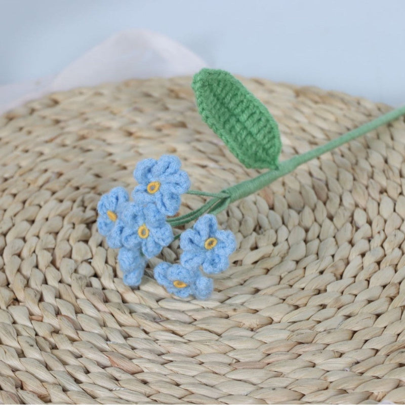 Giftwowo 1PC Forget-Me-Not Yarn Flowers – Handmade Crochet Faux Flowers, Perfect for Valentine's Day & Birthday Gifts