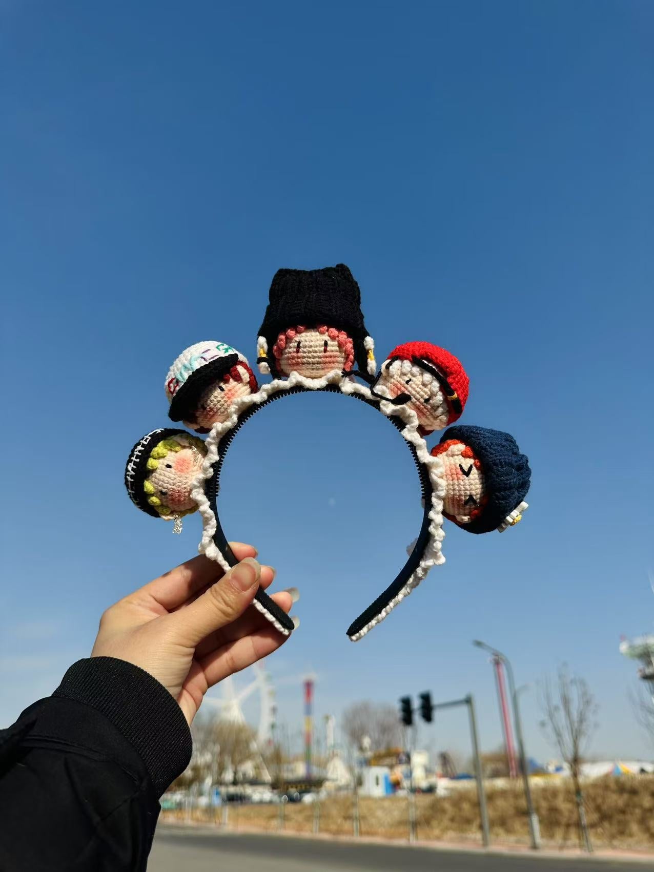 Giftwowo 1PC Handmade Crochet Yarn Doll Keychain, Figurine, Headband, Car Charm, Hair Accessory