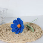 Giftwowo 1PC Handcrafted Cosmos Flower Bouquet – Yarn-Woven Flower Arrangement, Creative Gift & Home Décor, Ready-to-Display Yarn Cosmos
