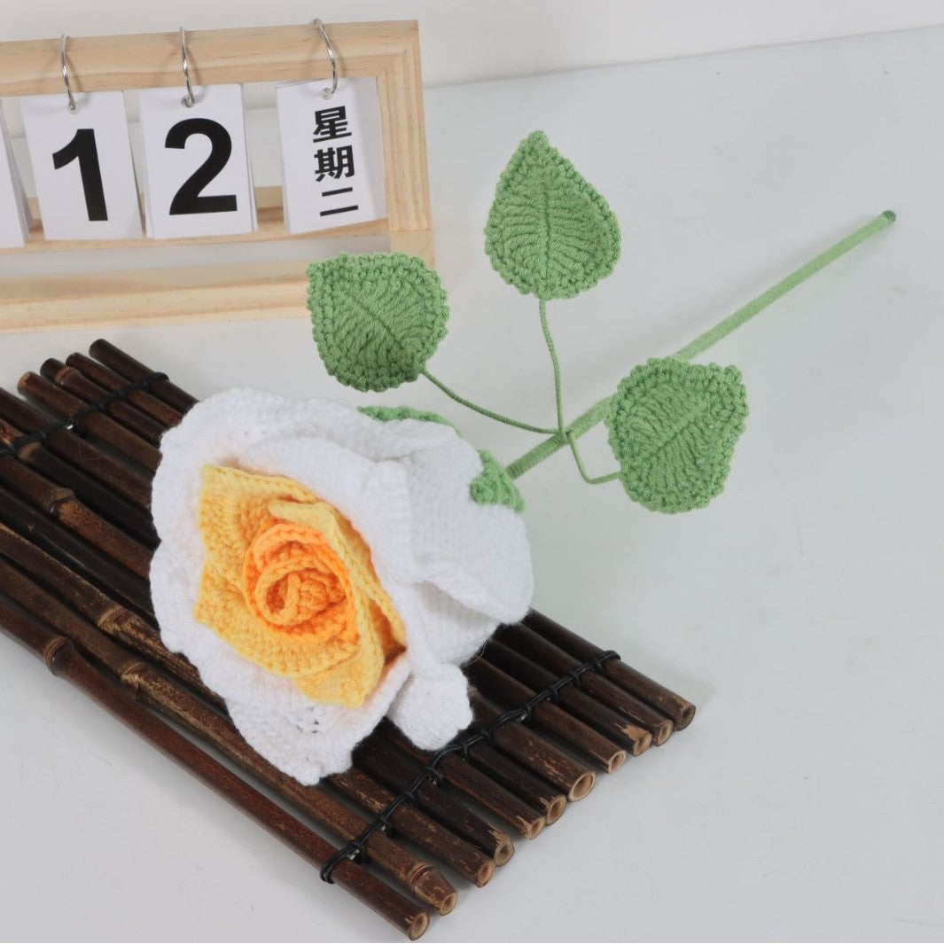Giftwowo Handmade Yarn Rose Flower – Realistic Crochet Yarn Flowers, Perfect Valentine's Day Gift, Thai Rose Style for Lovers, DIY Knitted Floral Decoration