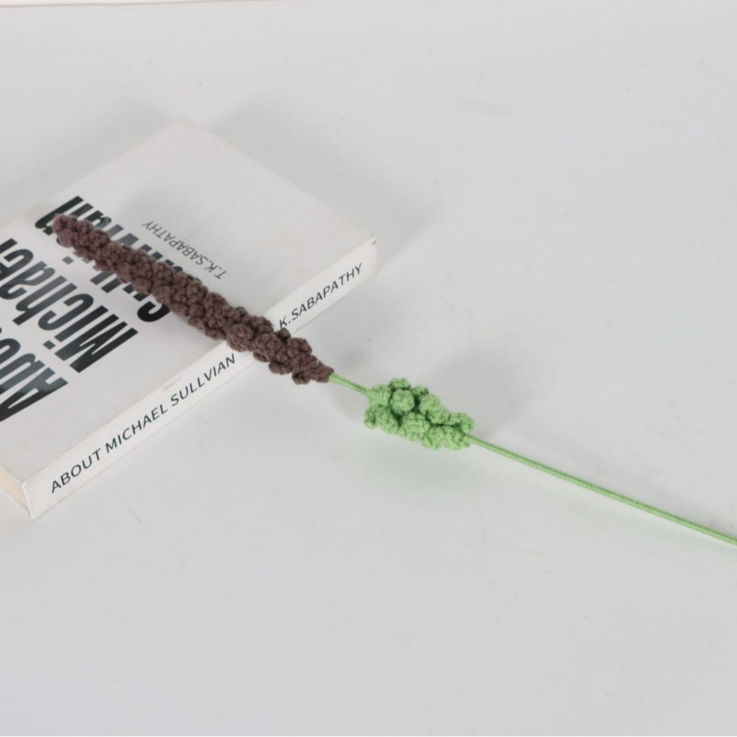 Giftwowo Handmade Lavender Yarn Flower Bouquet - Faux Lavender Flowers for Valentine's Day Gift & Home Decor