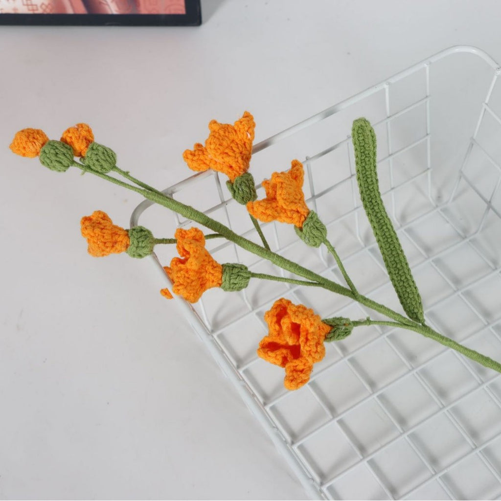 Giftwowo 1PC Freesia Flower Bouquet – Handmade Yarn Faux Flowers, Ready-to-Display Floral Arrangement for Living Room Décor, Perfect for New Year & Christmas Decorations