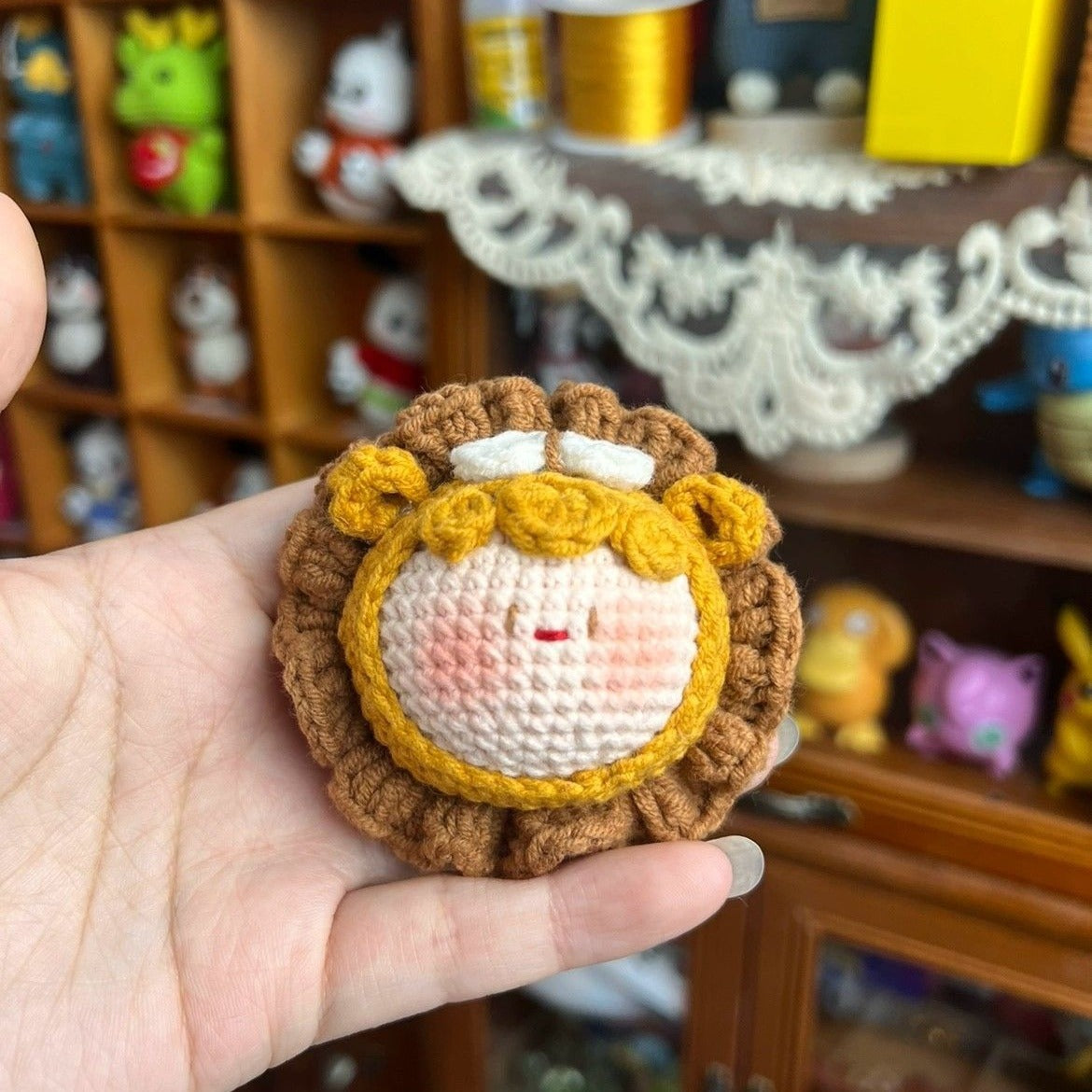 Giftwowo Handmade Zodiac Crochet Pom-Pom Keychain, Star Sign Doll Pendant, Perfect Gift for Boyfriend & Girlfriend