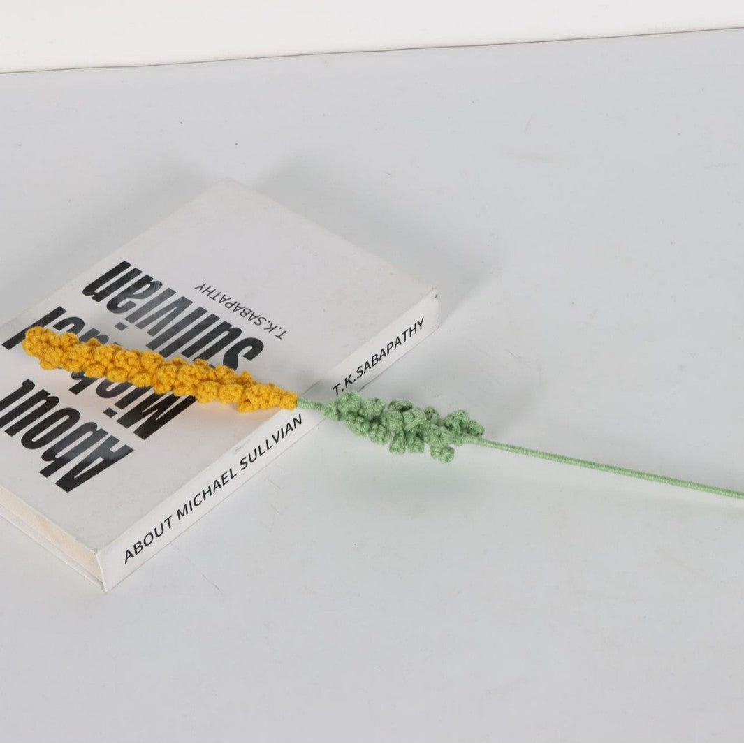 Giftwowo Handmade Lavender Yarn Flower Bouquet - Faux Lavender Flowers for Valentine's Day Gift & Home Decor