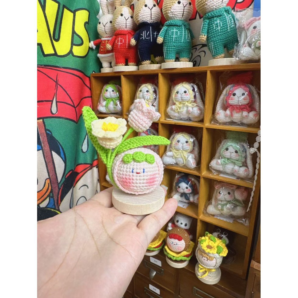 Giftwowo Handmade Yarn Flower Bouquet Dumpling Decoration – Finished DIY Crochet Gift for Teachers, Holiday Gift Idea