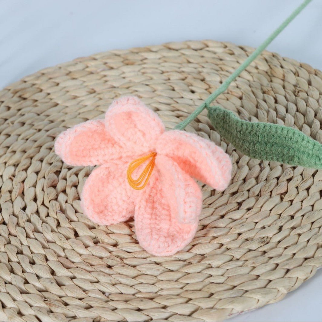 Giftwowo Handmade Yarn Tulip Bouquet - Wholesale Faux Crochet Open & Closed Tulip Flowers, Handcrafted Yarn Floral Arrangement