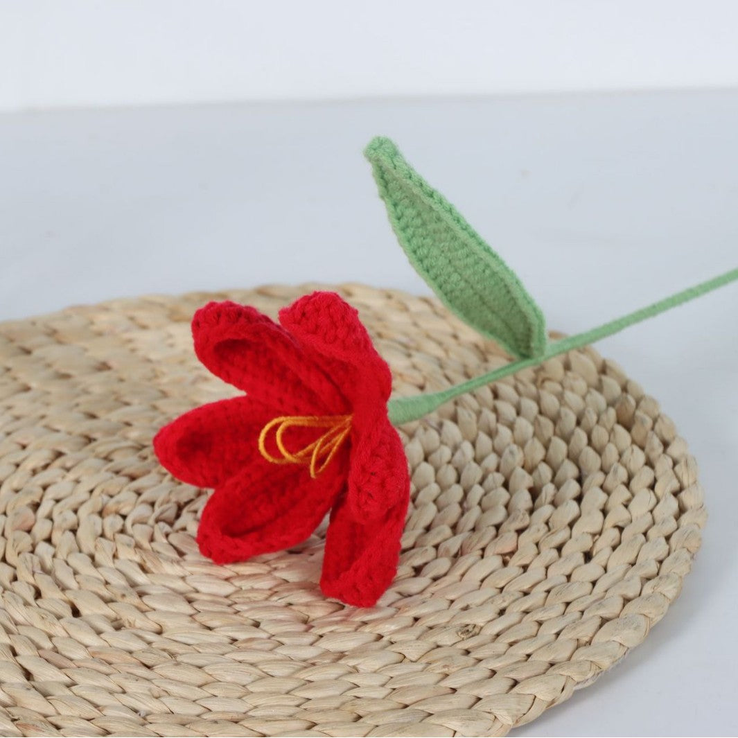 Giftwowo Handmade Yarn Tulip Bouquet - Wholesale Faux Crochet Open & Closed Tulip Flowers, Handcrafted Yarn Floral Arrangement