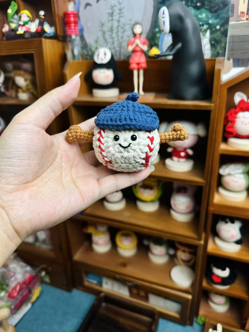 Giftwowo 1PC Handmade Yarn Crochet Pom-Pom Keychain Bag Accessory Pendant Gift Series - Creative Craft for Gifting