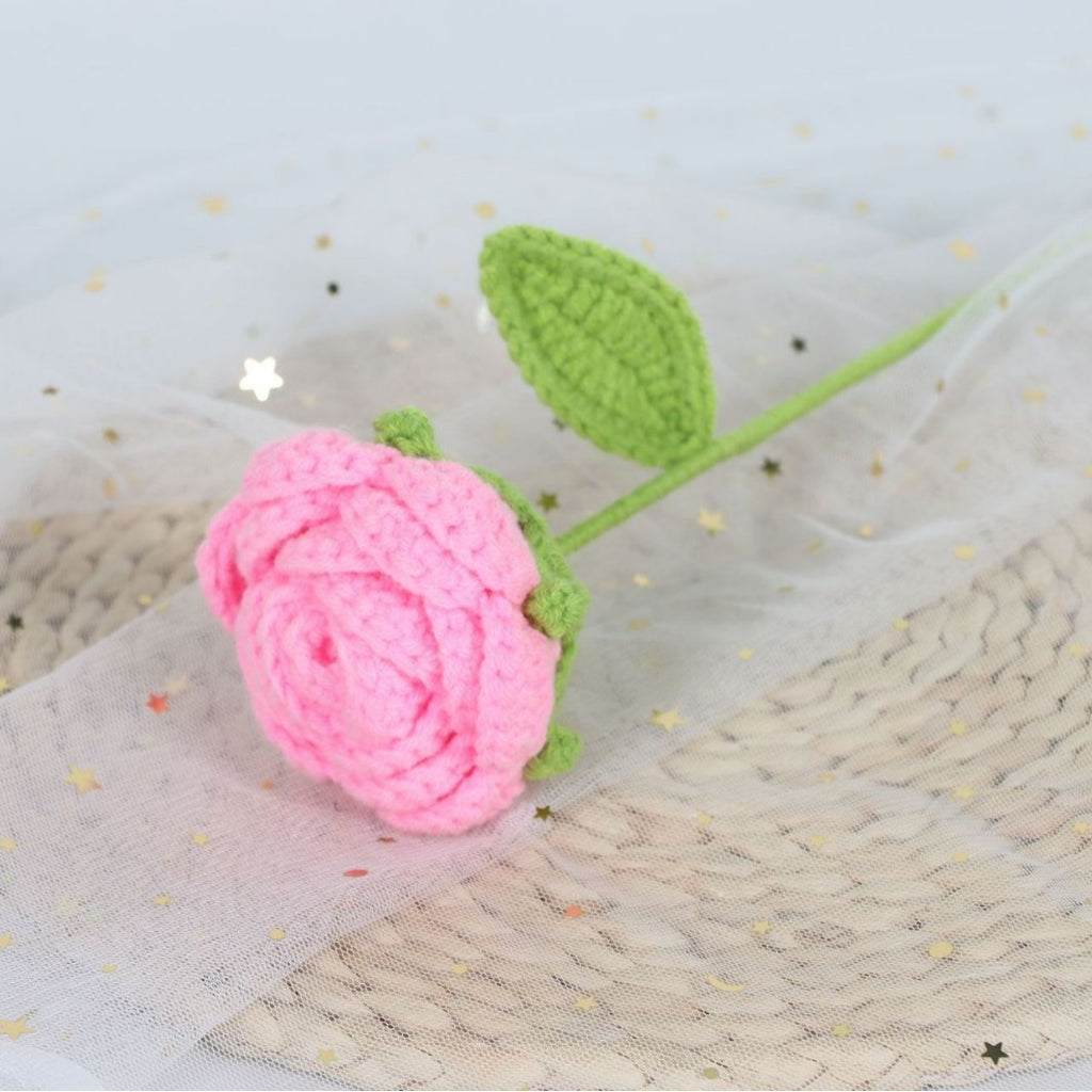 Giftwowo 1PC Finished Knitting Crochet, Rose Flowers Wedding Bridal Artificial Flowers Valentine's Day Gift Birthday Party Home Table Decor