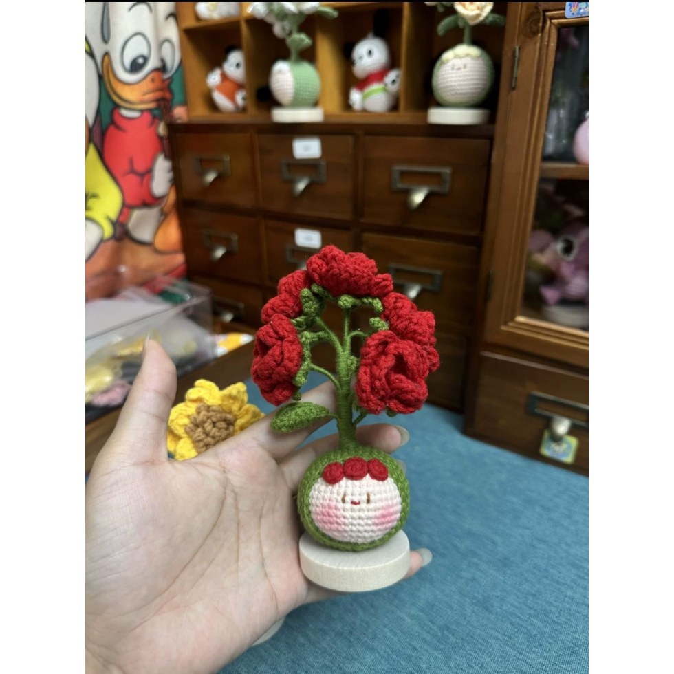 Giftwowo Handmade Yarn Flower Bouquet Dumpling Decoration – Finished DIY Crochet Gift for Teachers, Holiday Gift Idea