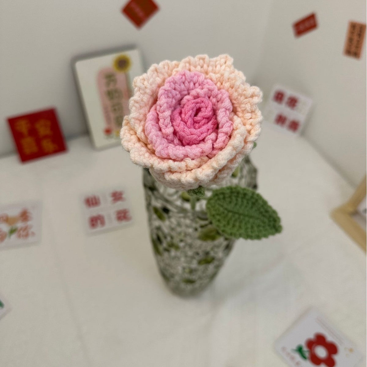 Giftwowo 1PC Hibiscus Handcrafted Yarn Flowers – Ready-to-Display Crochet Bouquet, DIY Handmade Mother's Day Gift