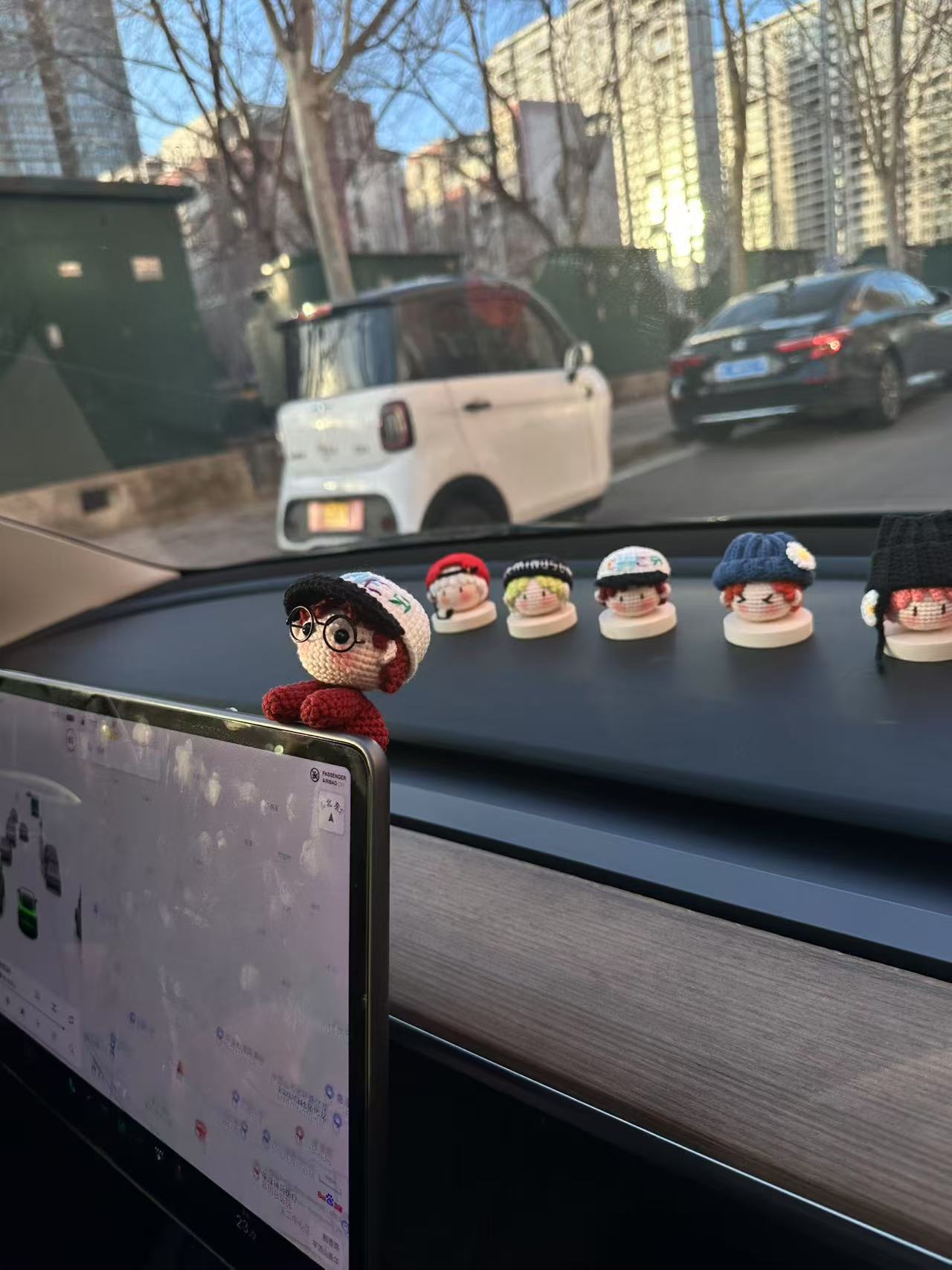 Giftwowo 1PC Handmade Crochet Yarn Doll Keychain, Figurine, Headband, Car Charm, Hair Accessory