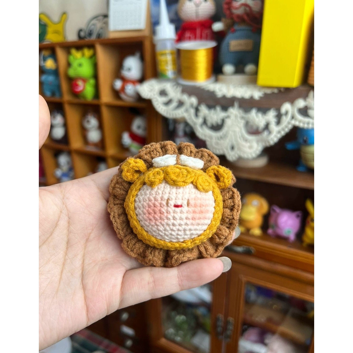 Giftwowo Handmade Zodiac Crochet Pom-Pom Keychain, Star Sign Doll Pendant, Perfect Gift for Boyfriend & Girlfriend