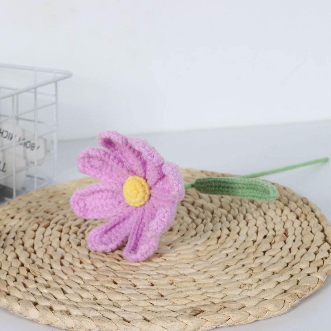 Giftwowo Handmade Yarn Cosmos Flower Bouquet - Faux Crochet Flowers for Home Decor & Creative Desk Ornament, Handmade Yarn Cosmos