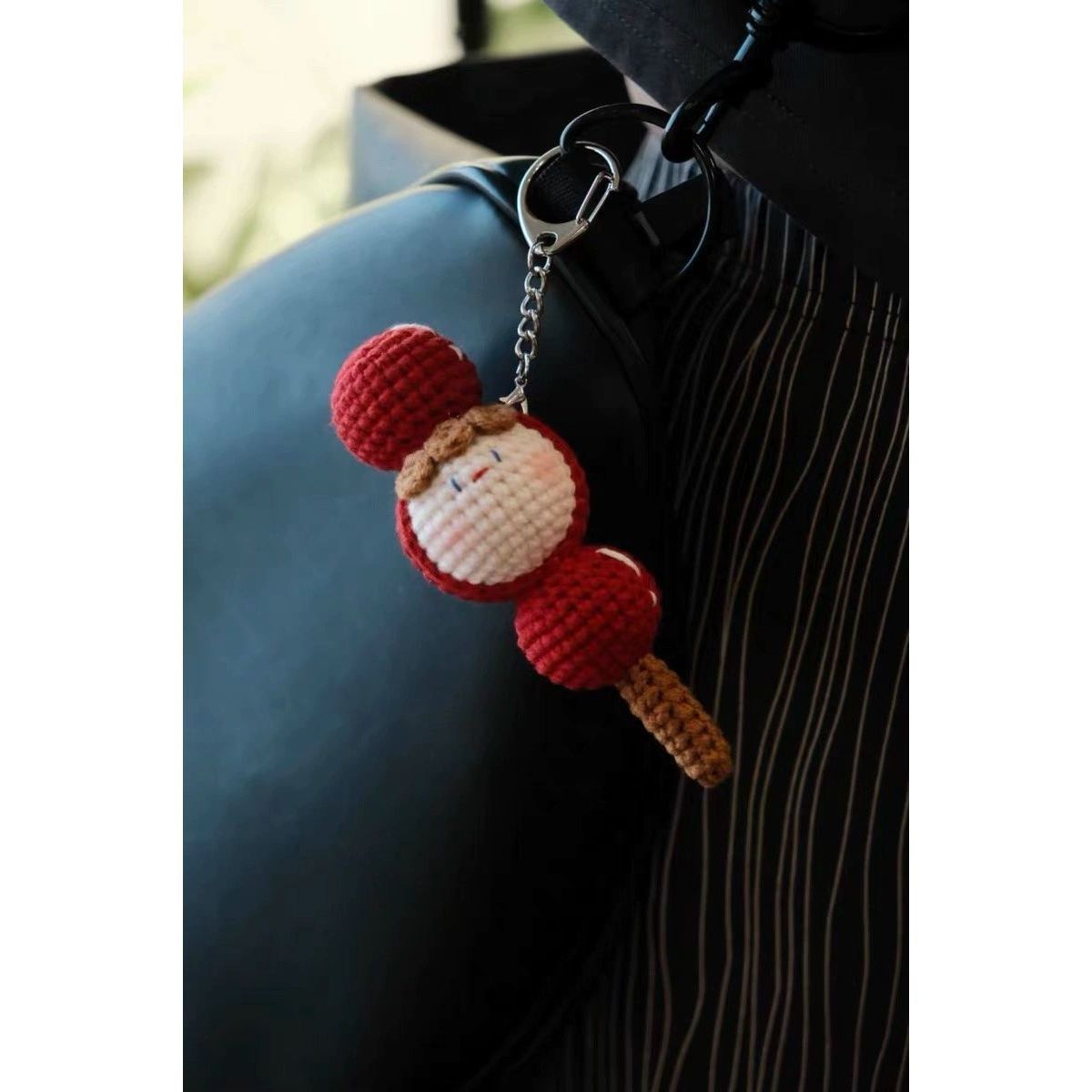 Giftwowo Pom-Pom Yarn Crochet Doll, Handmade Cute and Unique Accessory, DIY Adorable Ornament