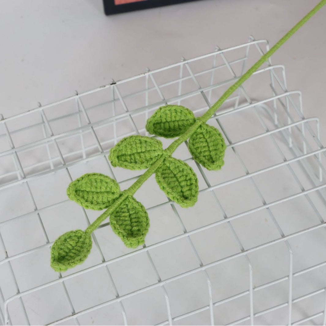 Giftwowo 1PC Eucalyptus Leaves – Handcrafted Yarn Floral Arrangement, Perfect for Living Room & Office Décor, Year-Round Woven Yarn Leaves