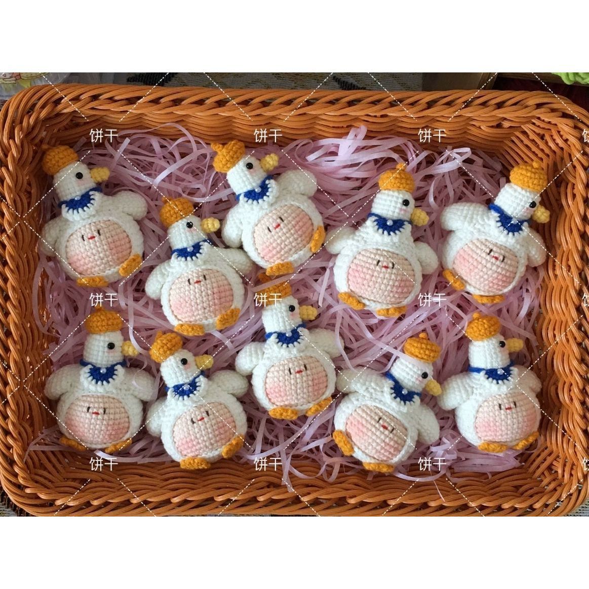 Giftwowo Pom-Pom Yarn Crochet, DIY Handmade Gift for Boyfriend and Girlfriend, Birthday and Qixi Festival, Unique Gift for Girls