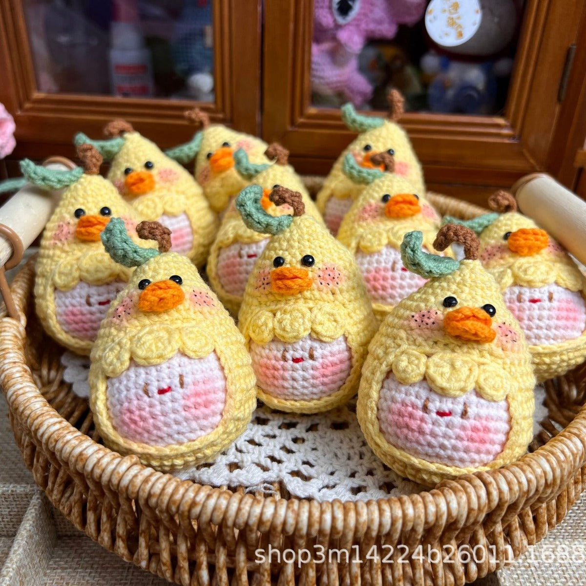 Giftwowo Handmade Yarn Crochet Pom-Pom Collection, 3D Bag Pendant & Keychain, Trendy Doll Accessories