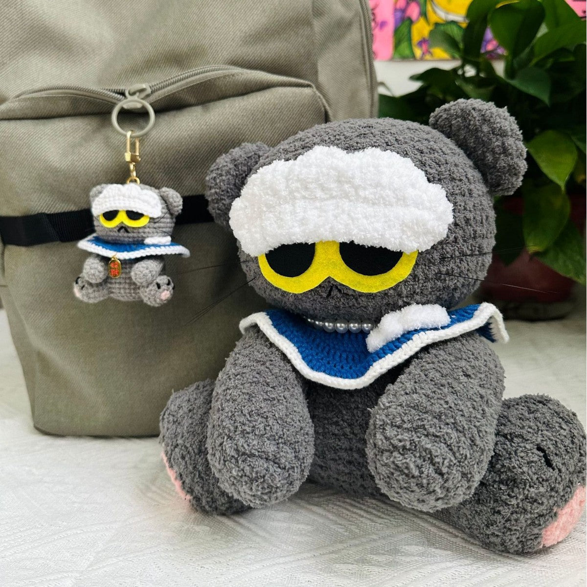 Giftwowo Handmade Yarn Crochet GD Zoa Doll Keychain, Cute Plush Gray Cat Pendant, Adorable Bag Charm