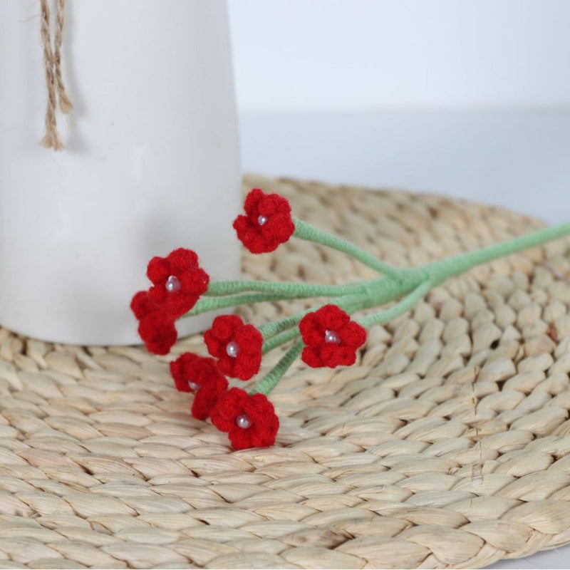 Giftwowo 1PC Baby's Breath Handcrafted Yarn Crochet Bouquet – Handmade Flower Arrangement, Faux Flowers for Gifts, Perfect for Valentine's Day