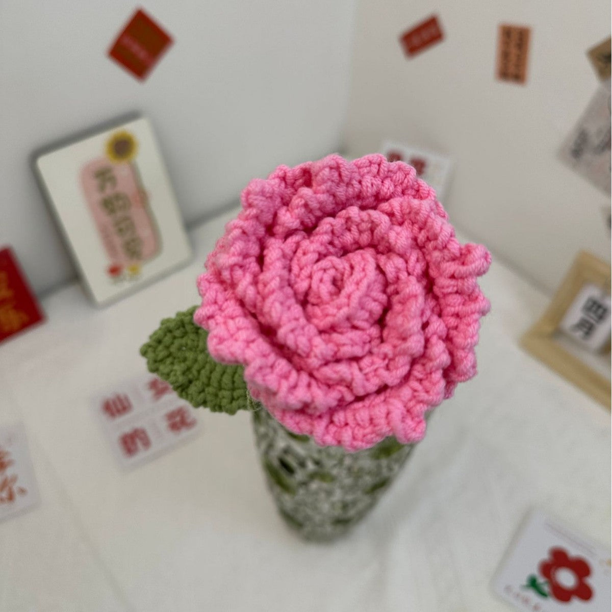 Giftwowo 1PC Hibiscus Handcrafted Yarn Flowers – Ready-to-Display Crochet Bouquet, DIY Handmade Mother's Day Gift