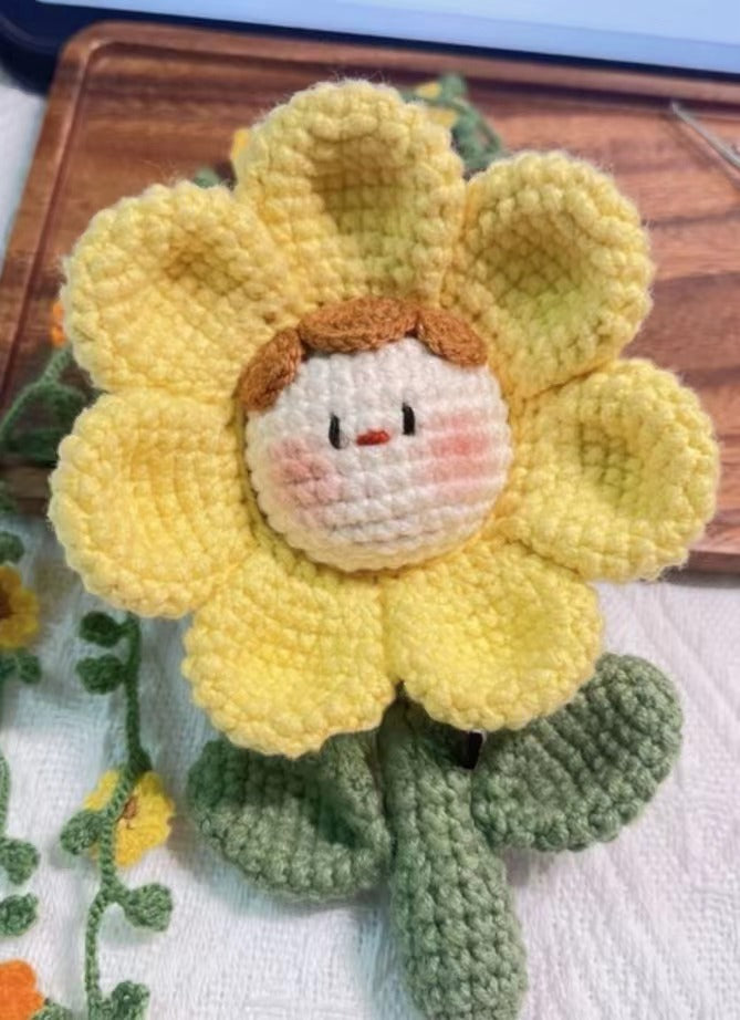 Giftwowo Finished Knitted Crochet Flower Pom-Pom Ornament, Handmade Unique Gift for Valentine's Day and Teacher's Day