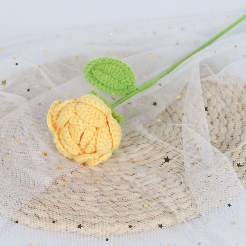 Giftwowo Handmade Yarn Rose Bouquet - Knitted Yarn Flowers for Mother's Day, Handcrafted Flower Bouquet, Crochet Yarn Roses