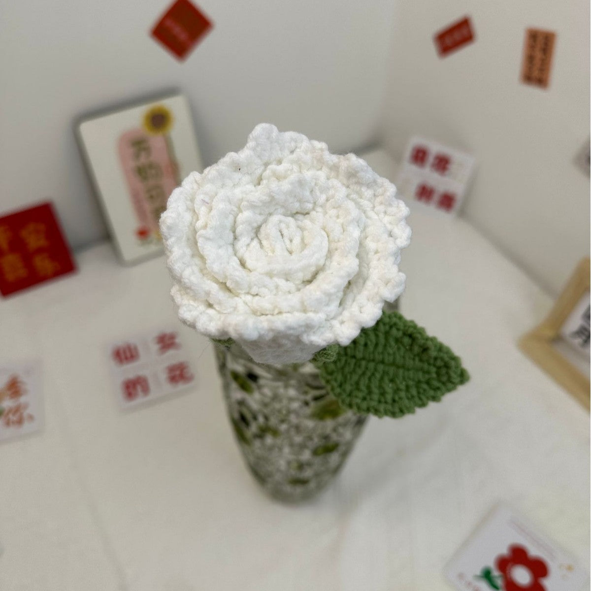 Giftwowo 1PC Hibiscus Handcrafted Yarn Flowers – Ready-to-Display Crochet Bouquet, DIY Handmade Mother's Day Gift