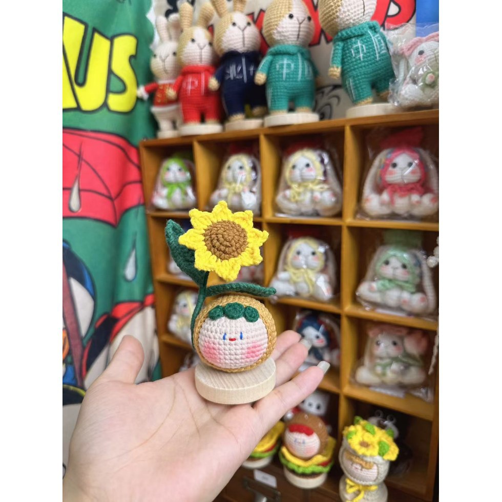 Giftwowo Handmade Yarn Flower Bouquet Dumpling Decoration – Finished DIY Crochet Gift for Teachers, Holiday Gift Idea