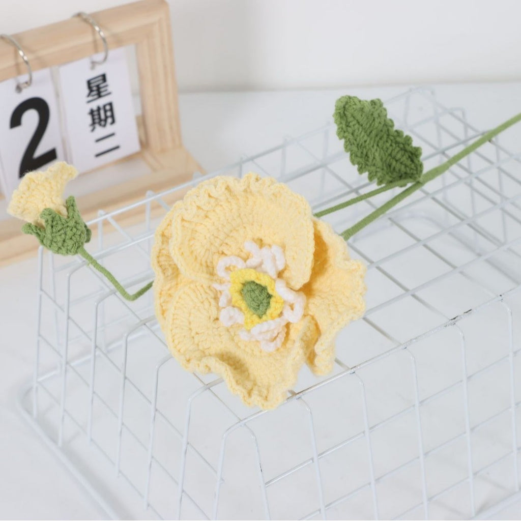 Giftwowo 1PC Handcrafted Yarn Flower Bouquet – Crochet Faux Flower Arrangement with Skirt Edging, Ready-to-Display Yarn Flowers