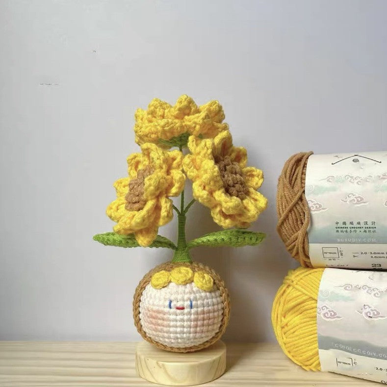 Giftwowo Knitted Flower Bouquet Pom-Pom Ornament, Handmade Yarn Crochet Doll, Cute and Unique Gift