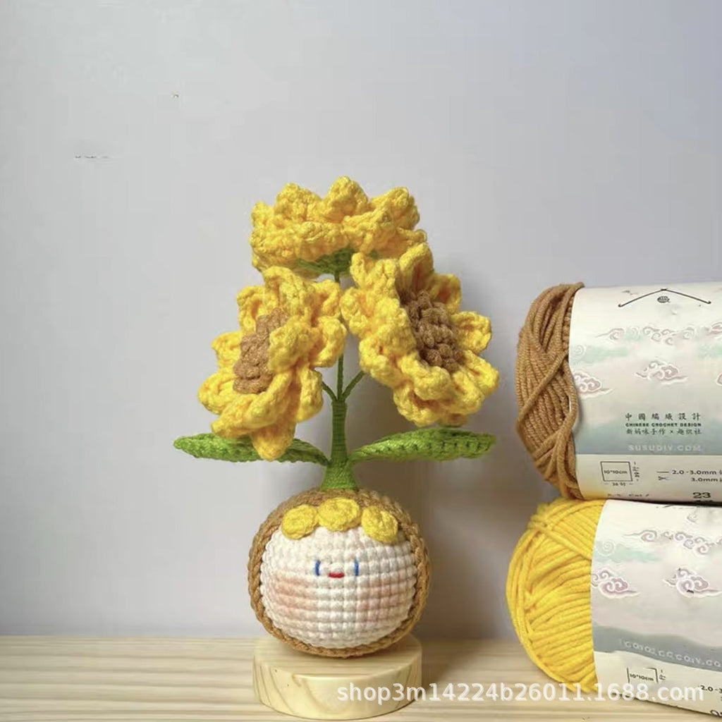 Giftwowo Knitted Flower Bouquet Pom-Pom Ornament, Handmade Yarn Crochet Doll, Cute and Unique Gift