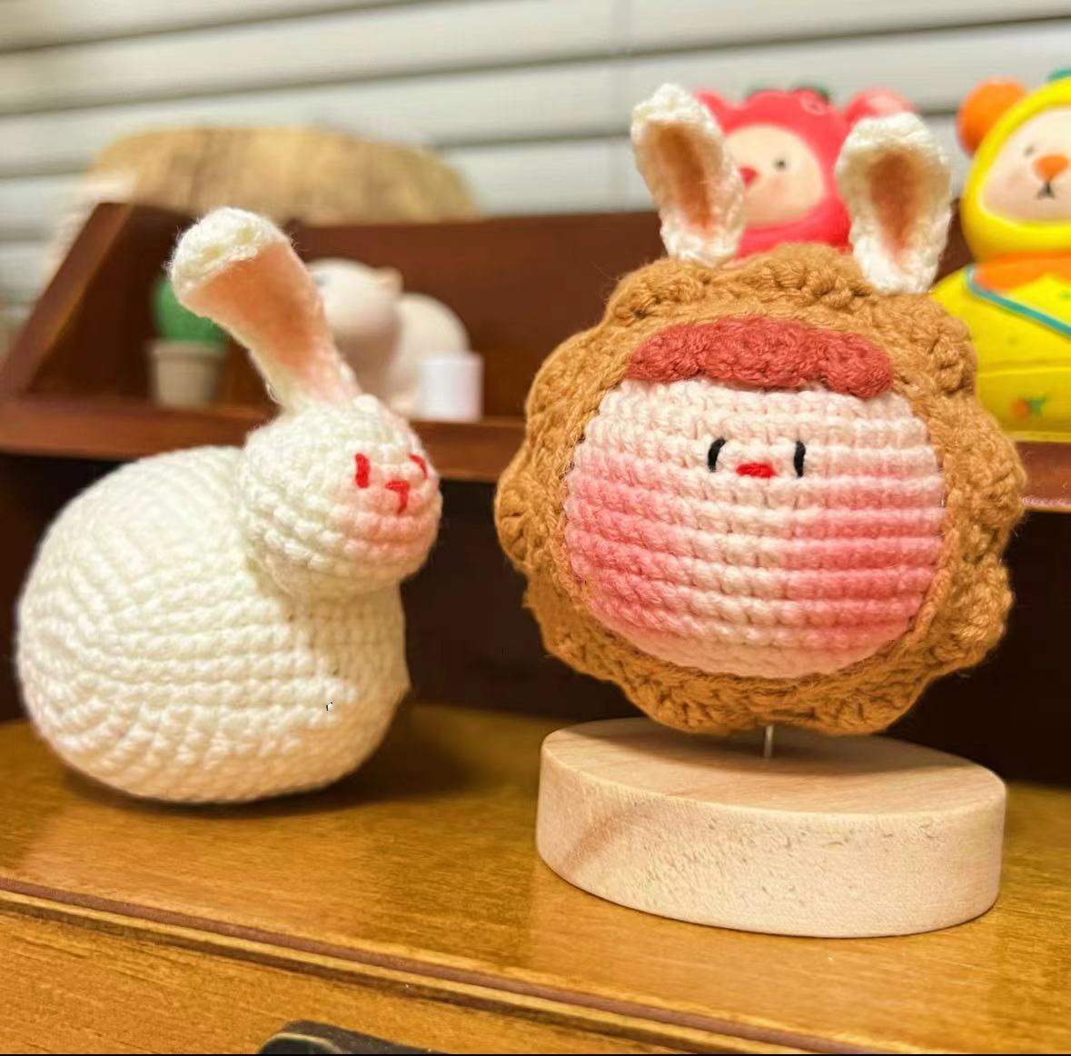 Giftwowo Pom-Pom Yarn Crochet, DIY Handmade Gift for Boyfriend and Girlfriend, Birthday and Qixi Festival, Unique Gift for Girls