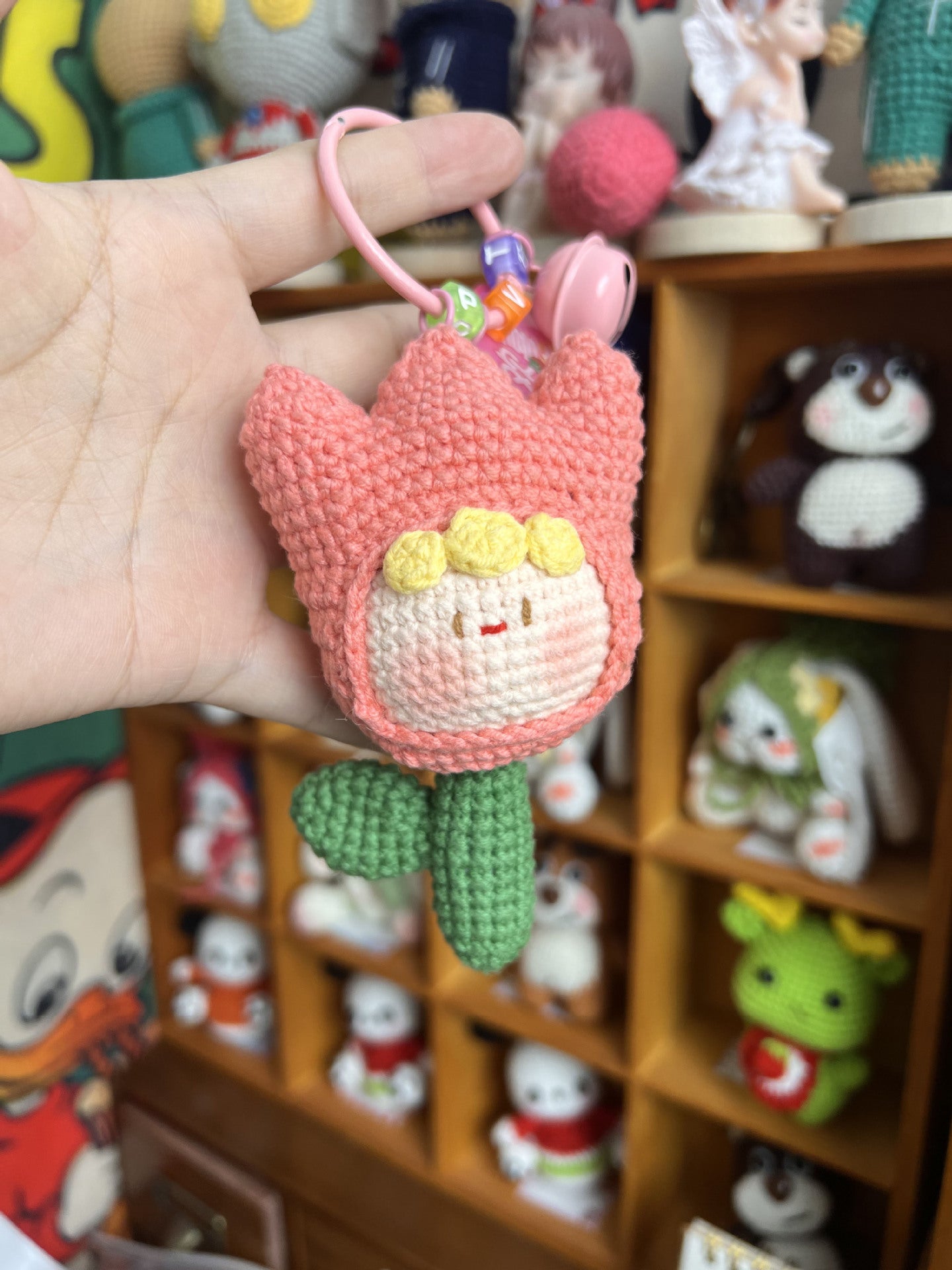 Giftwowo Finished Knitted Crochet Flower Pom-Pom Ornament, Handmade Unique Gift for Valentine's Day and Teacher's Day